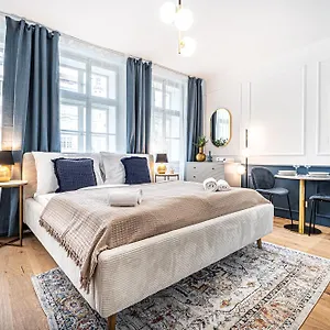 Appartement Beautifully Renovated At Lesser Town, Prague